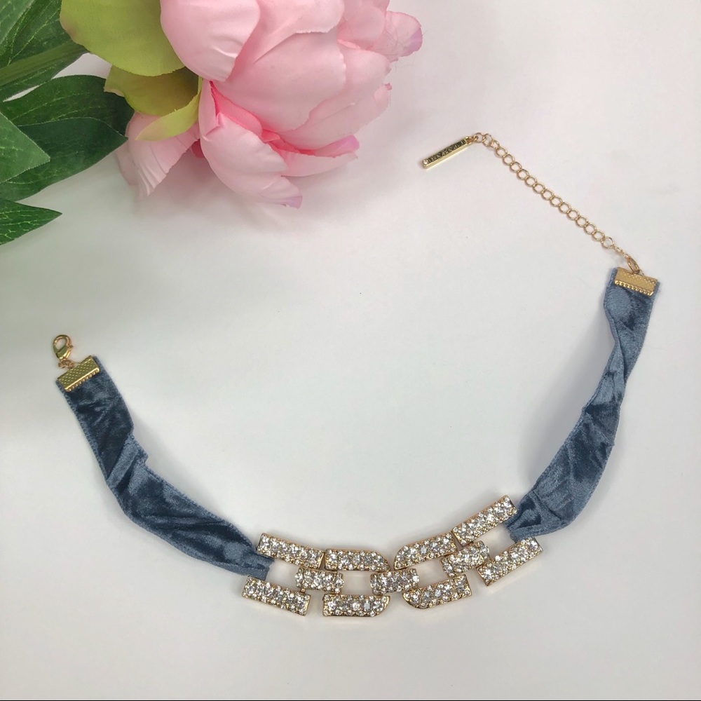 Tahari  Blue Velvet & Rhinestone Choker🌹 - Picture 8 of 8
